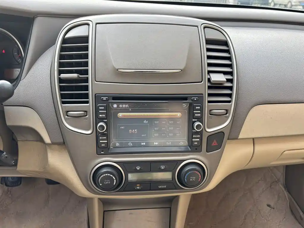 Nissan Sylphy — миниатюра 5