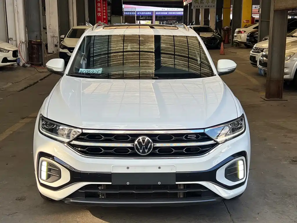 VOLKSWAGEN T ROC EXPLORING SONGS
