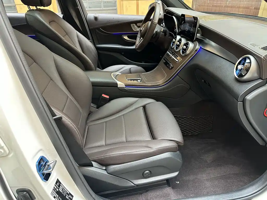 Mercedes-Benz GLC — миниатюра 10