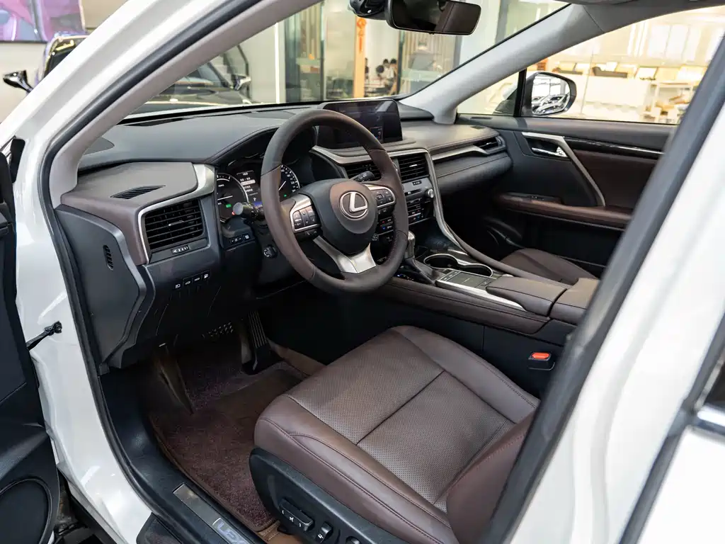 Lexus RX — миниатюра 9