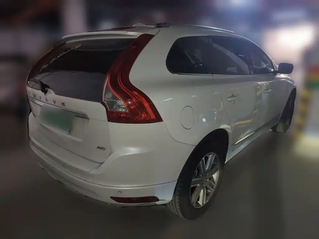 Volvo XC60 — миниатюра 4