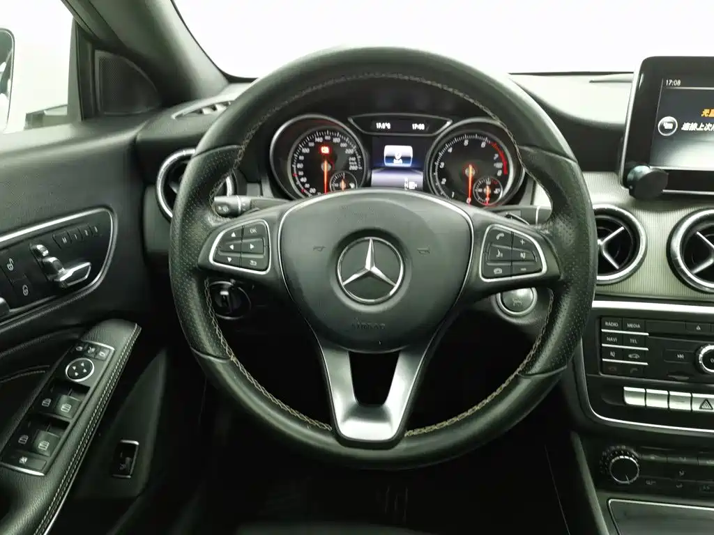 Mercedes-Benz CLA (Import) — миниатюра 11