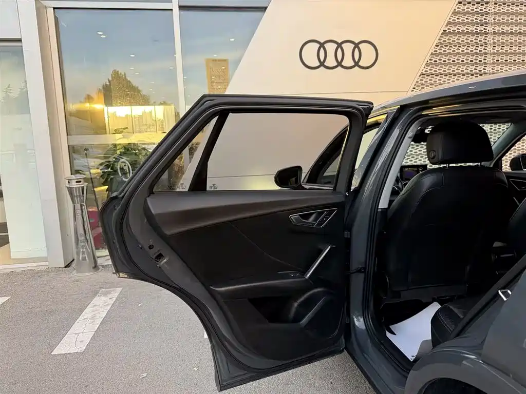 Audi Q2L — миниатюра 12