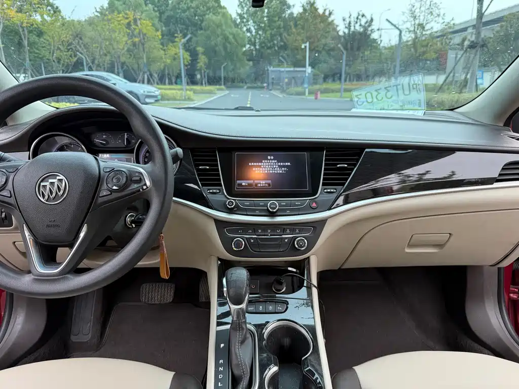 Buick Verano — миниатюра 12