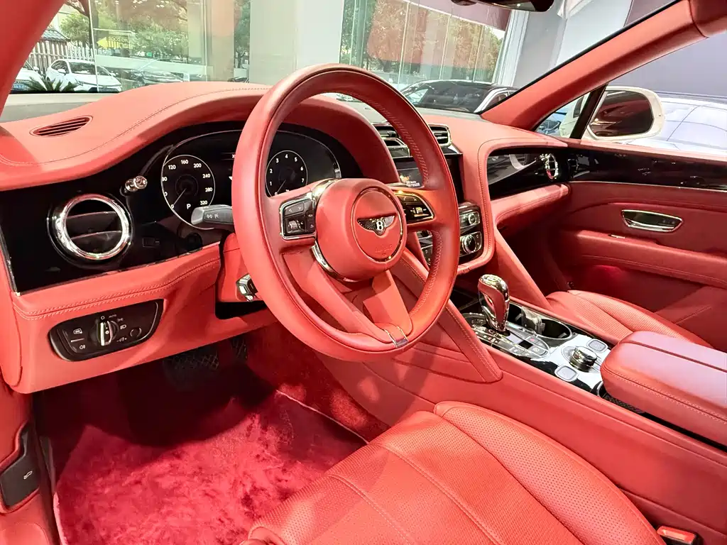 Bentley Bentayga — миниатюра 8
