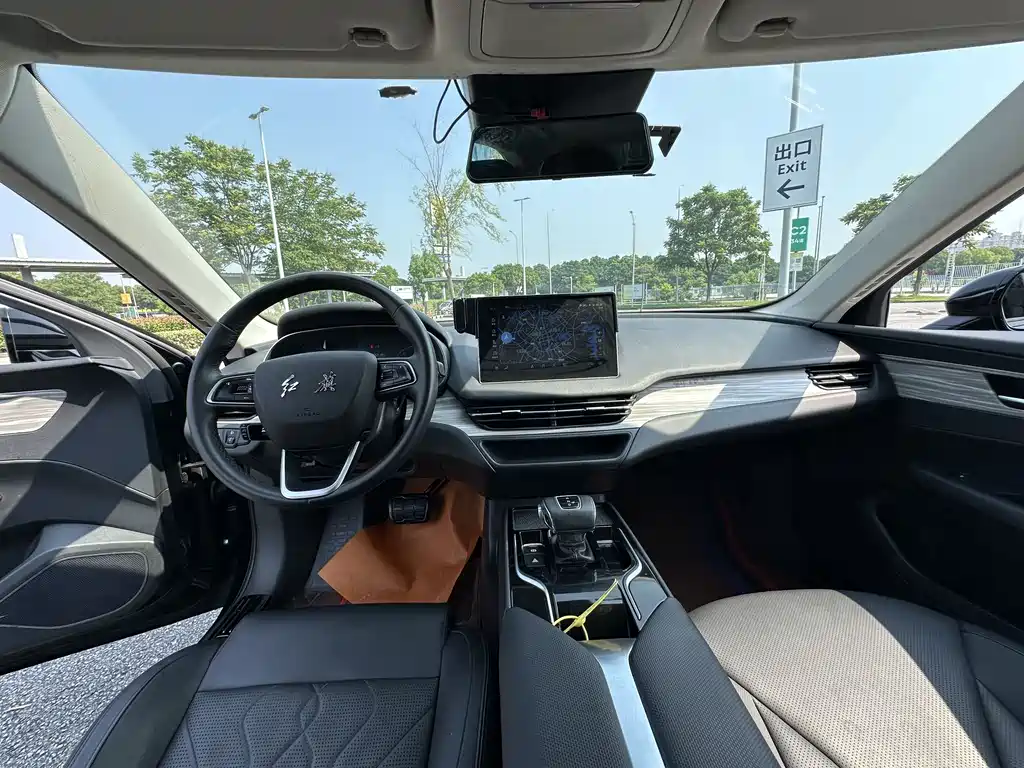 Hongqi E-QM5 2023 620km PLUS