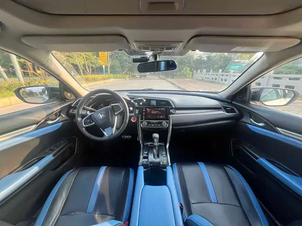 Honda Civic — миниатюра 5