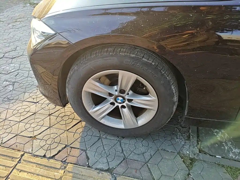 BMW 3 Series — миниатюра 23