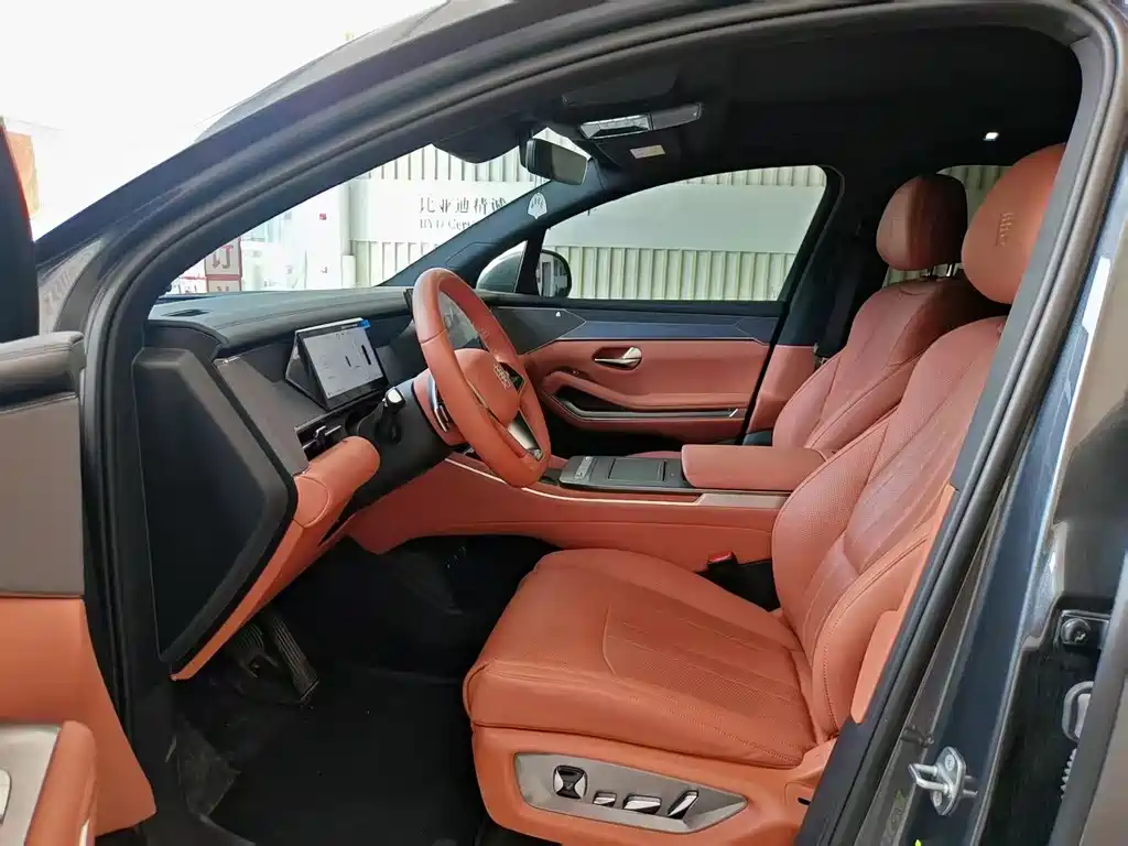 BYD Tang L — миниатюра 9