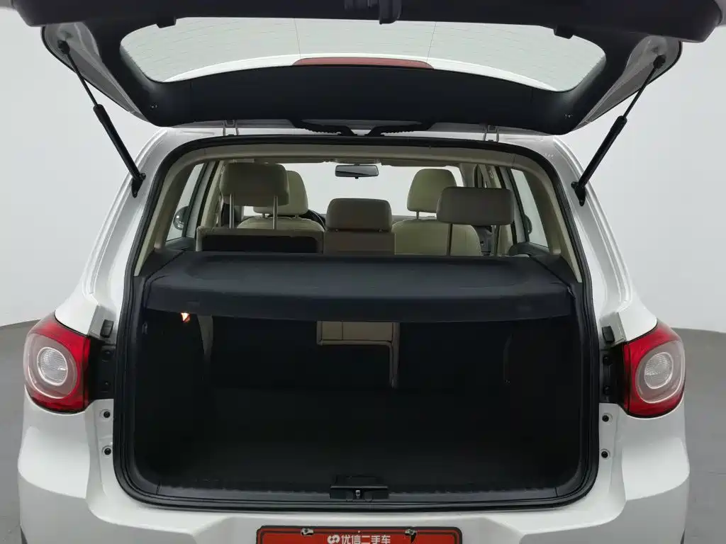 Volkswagen Tiguan — миниатюра 16