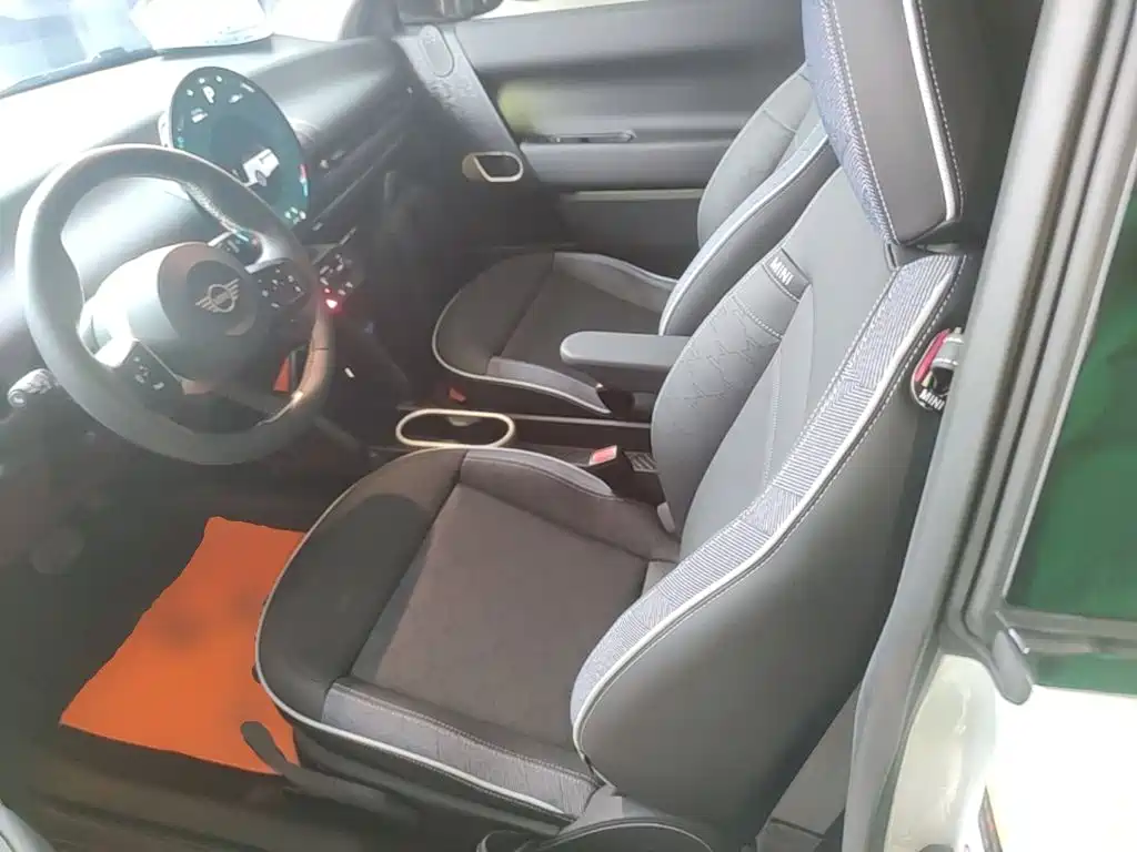 MINI MINI COOPER EV — миниатюра 15