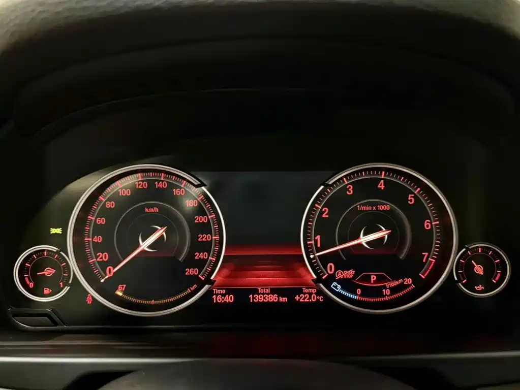 BMW X5 (Import) — миниатюра 10