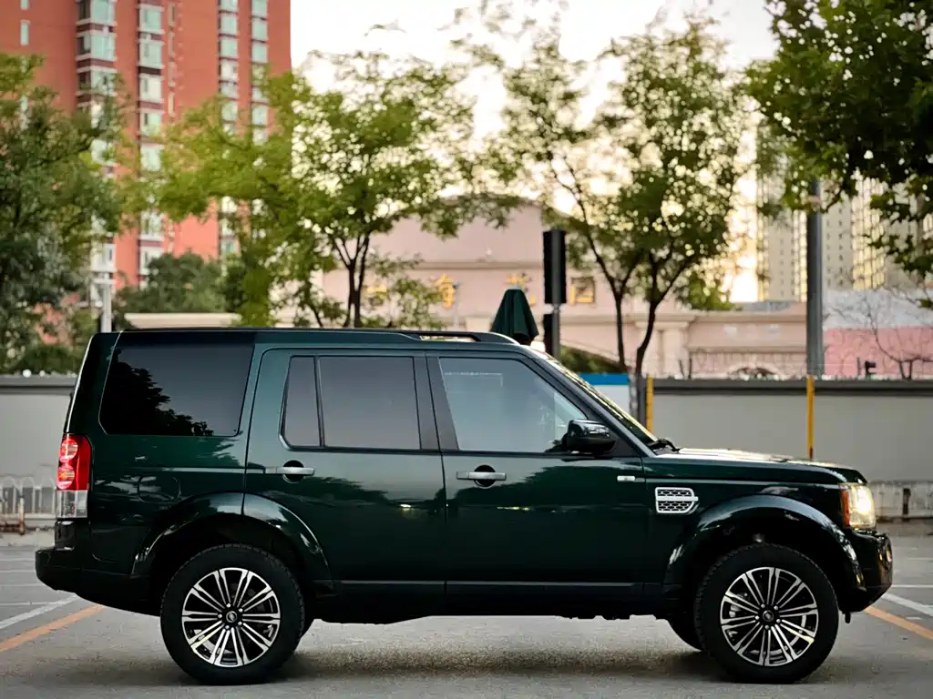 Land Rover Discovery — миниатюра 4