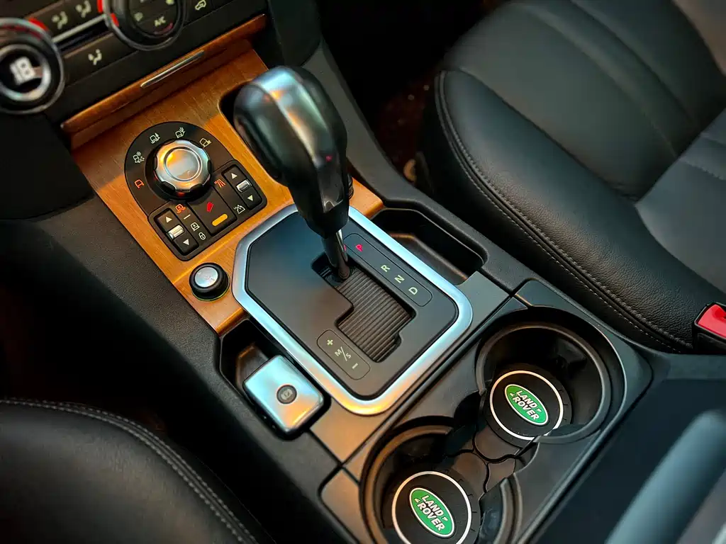 Land Rover Discovery — миниатюра 16