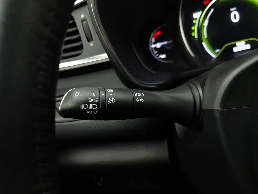Renault Kadjar — миниатюра 21