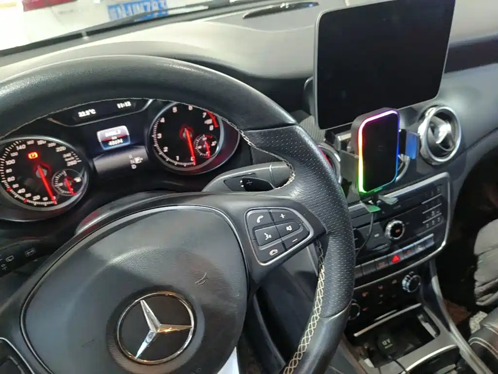 Mercedes-Benz GLA — миниатюра 14