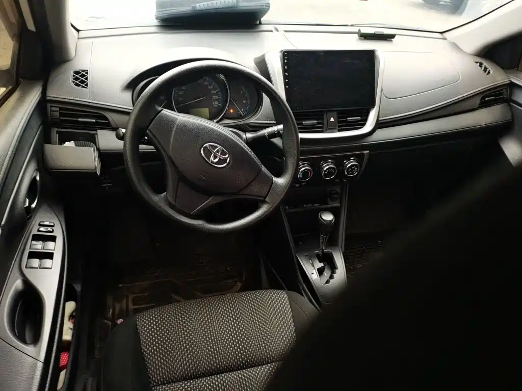 Toyota Vios FS — миниатюра 5