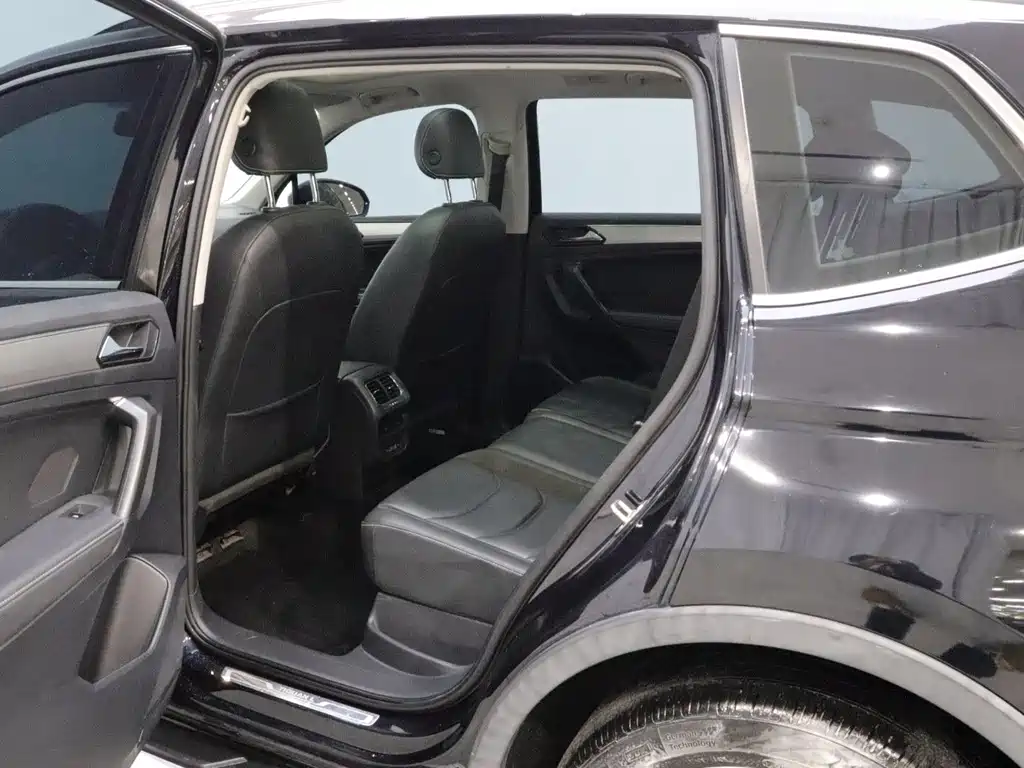 Volkswagen Tiguan L — миниатюра 12