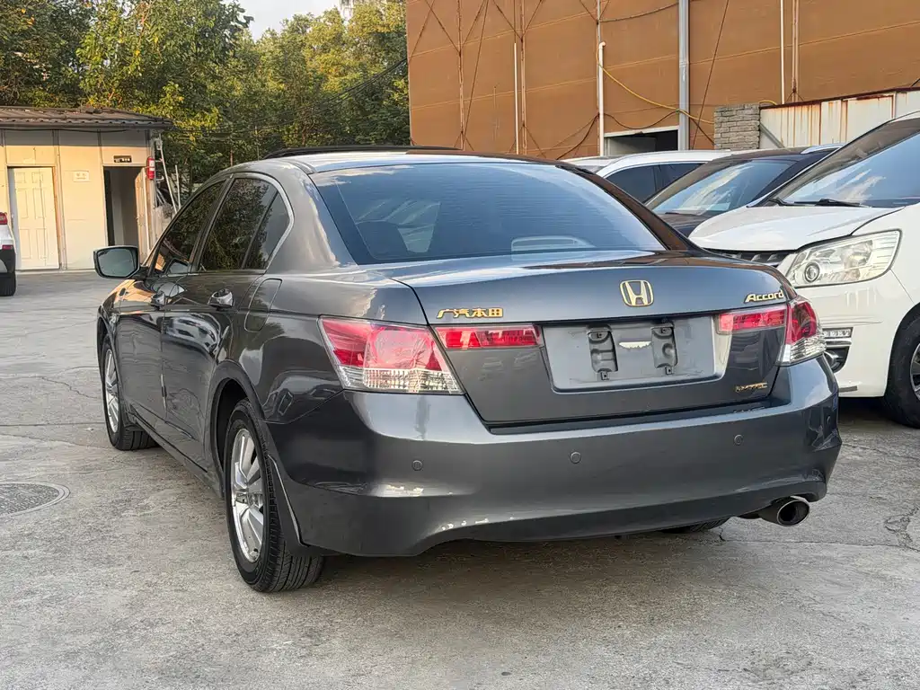 Honda Accord — миниатюра 15