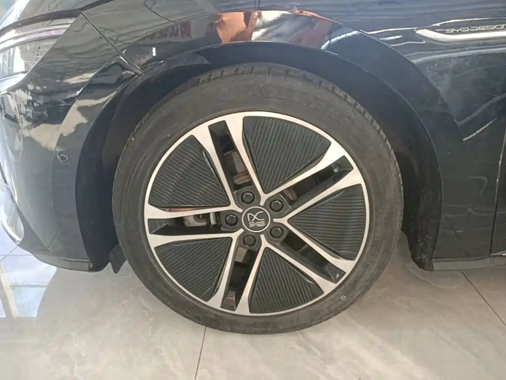 BYD Han — миниатюра 23