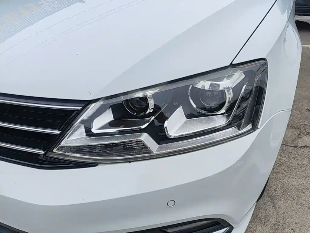 Volkswagen Sagitar — миниатюра 24