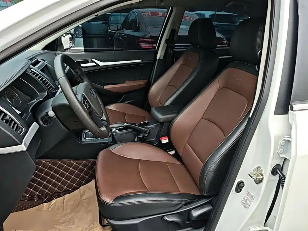 Geely Vision — миниатюра 15