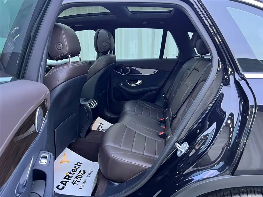 Mercedes-Benz GLC 2018 GLC 260 4MATIC Luxury