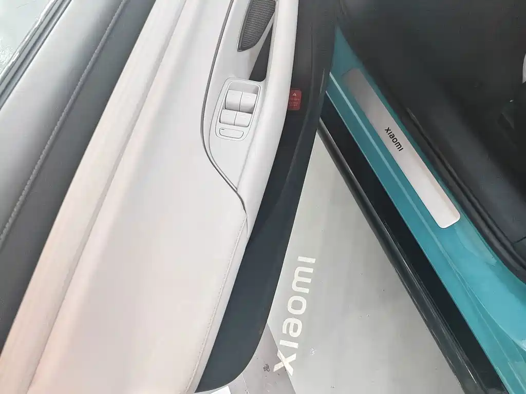 Xiaomi SU7 — миниатюра 4