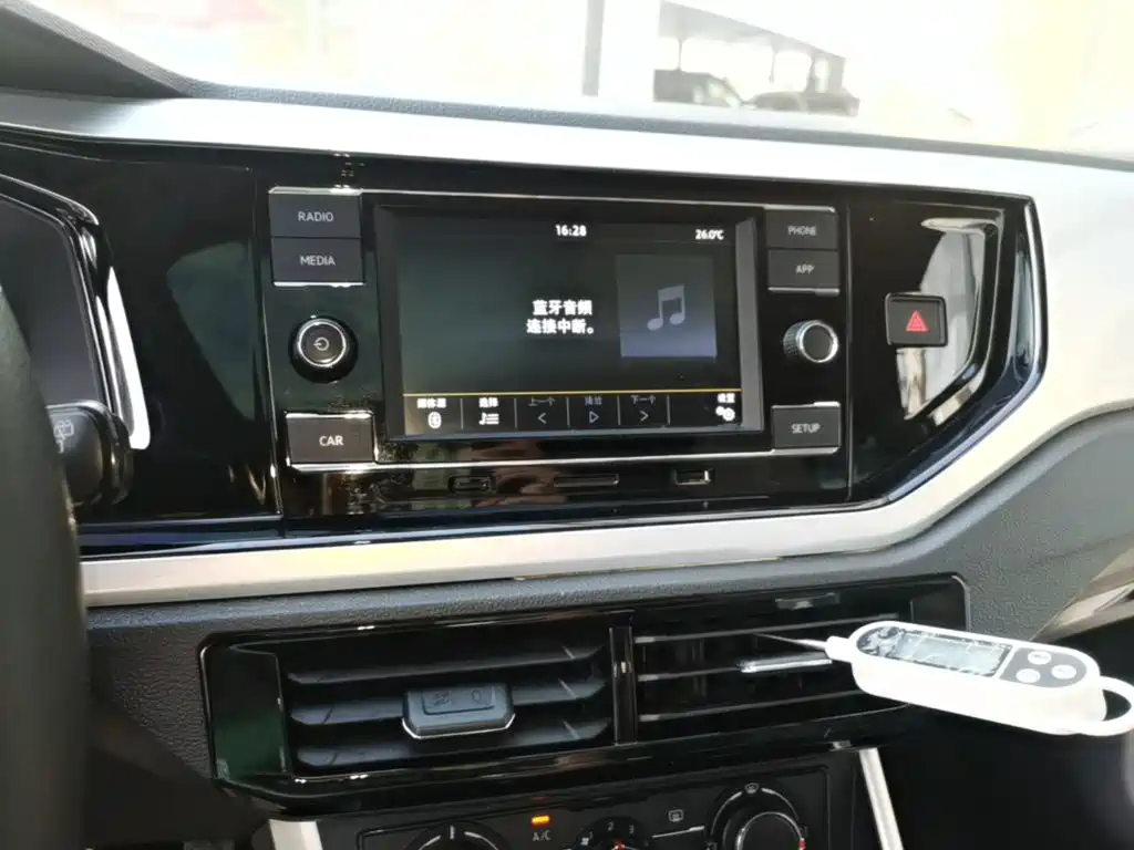 Volkswagen Polo — миниатюра 13