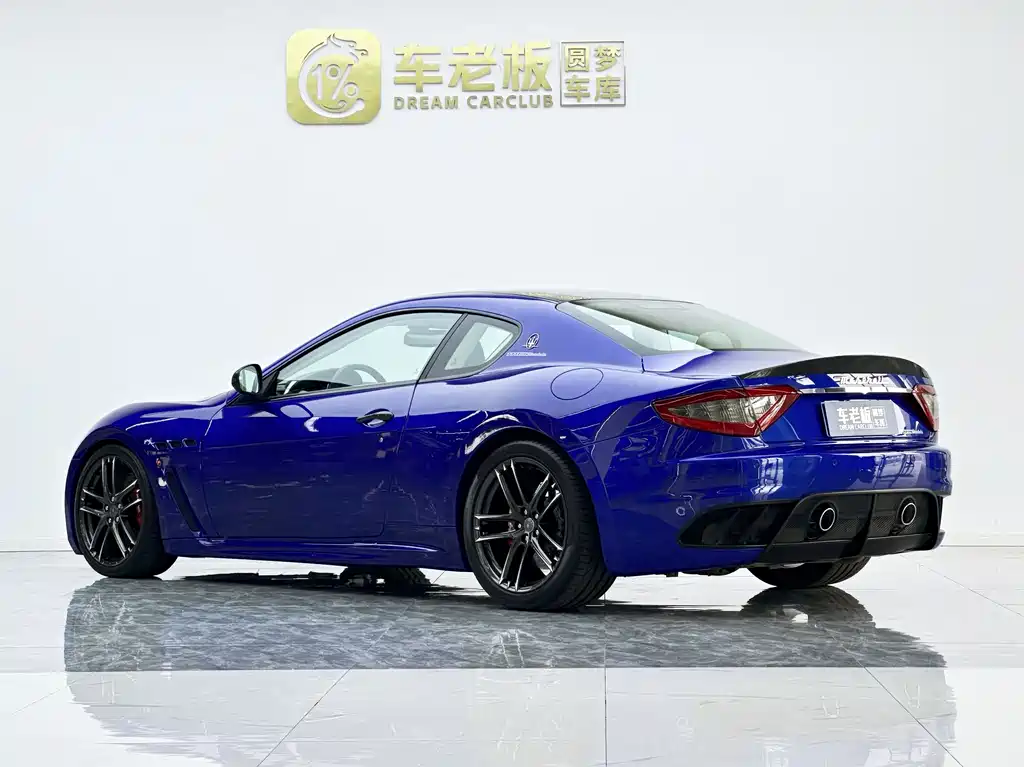 Maserati GranTurismo 2015 4.7L MC