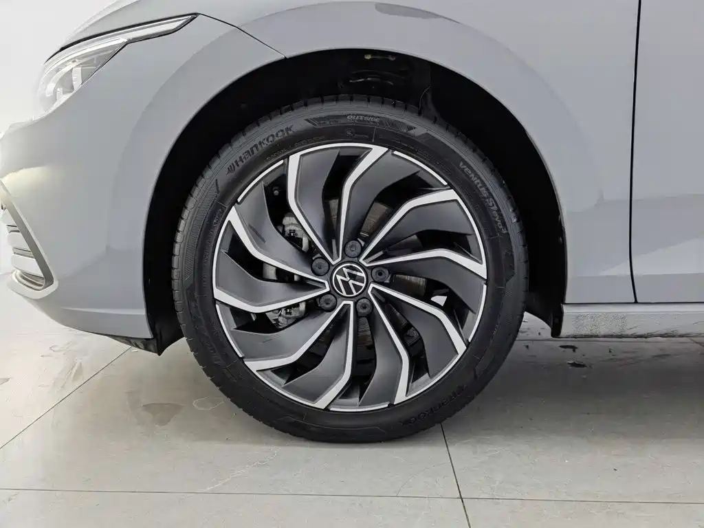Volkswagen Golf — миниатюра 17