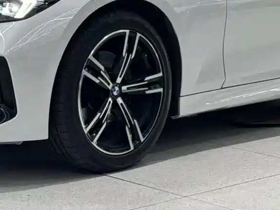 BMW 3 Series — миниатюра 9