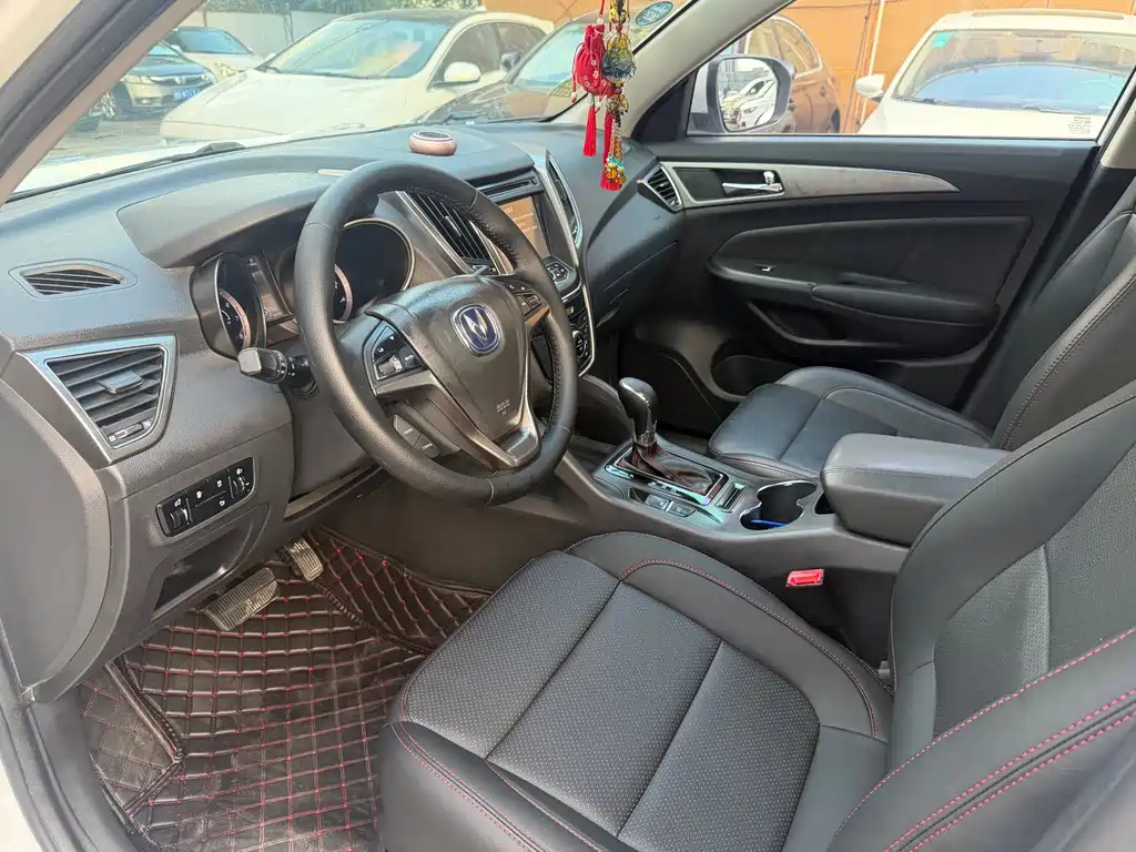 Changan CS75 — миниатюра 8