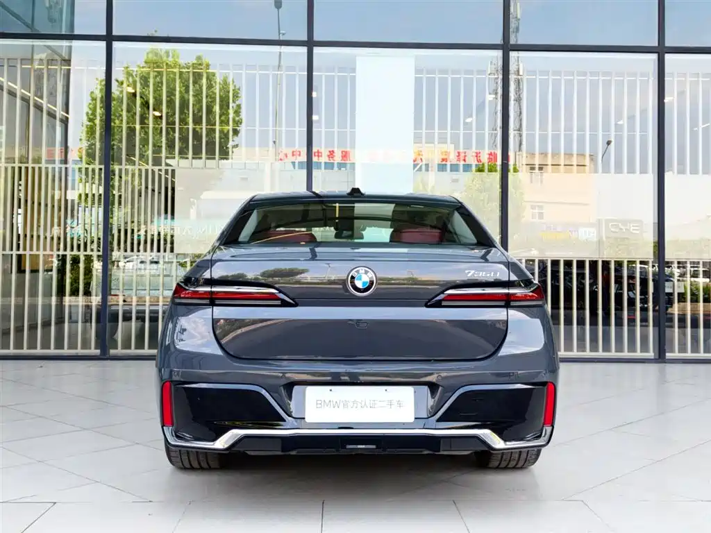 BMW 7 Series 7 2023 735Li M Sport