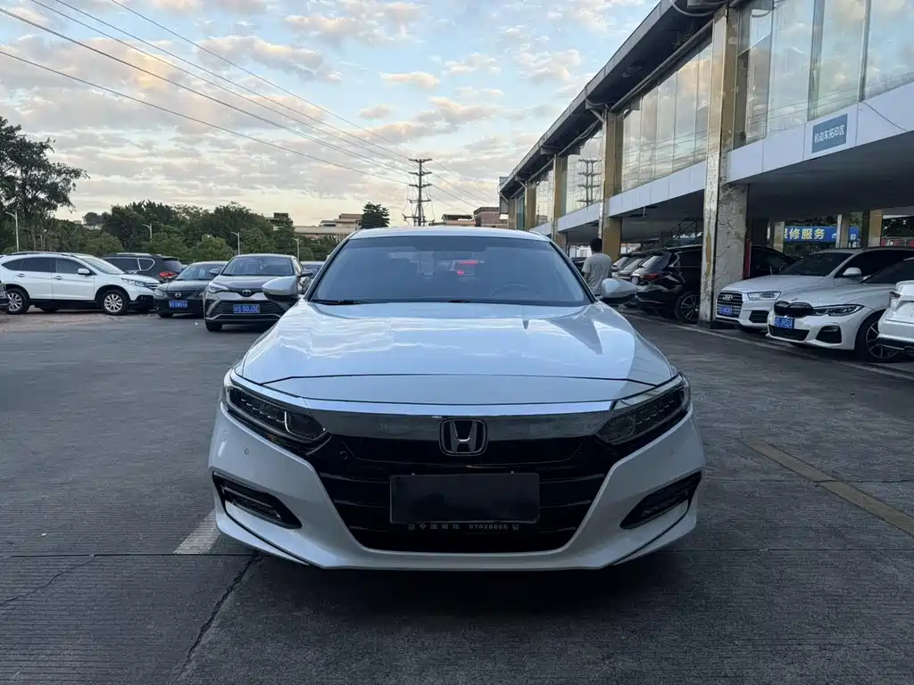 Honda Accord — миниатюра 10