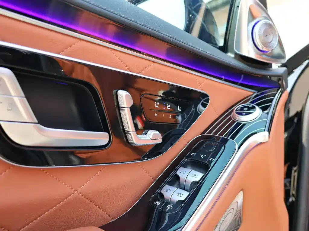 Mercedes-Benz S-Class — миниатюра 9