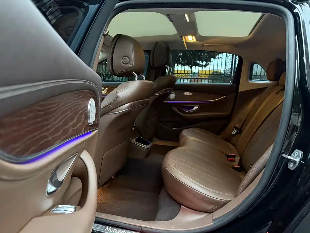Mercedes-Benz E-Class New Energy — миниатюра 6