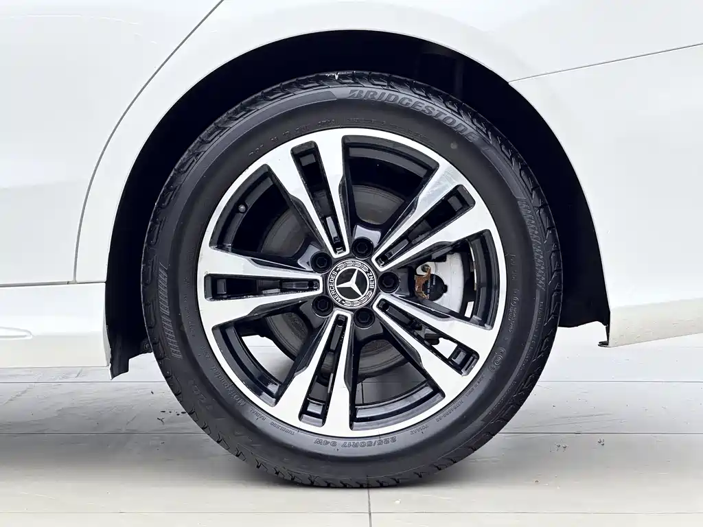 Mercedes-Benz C-Class — миниатюра 10