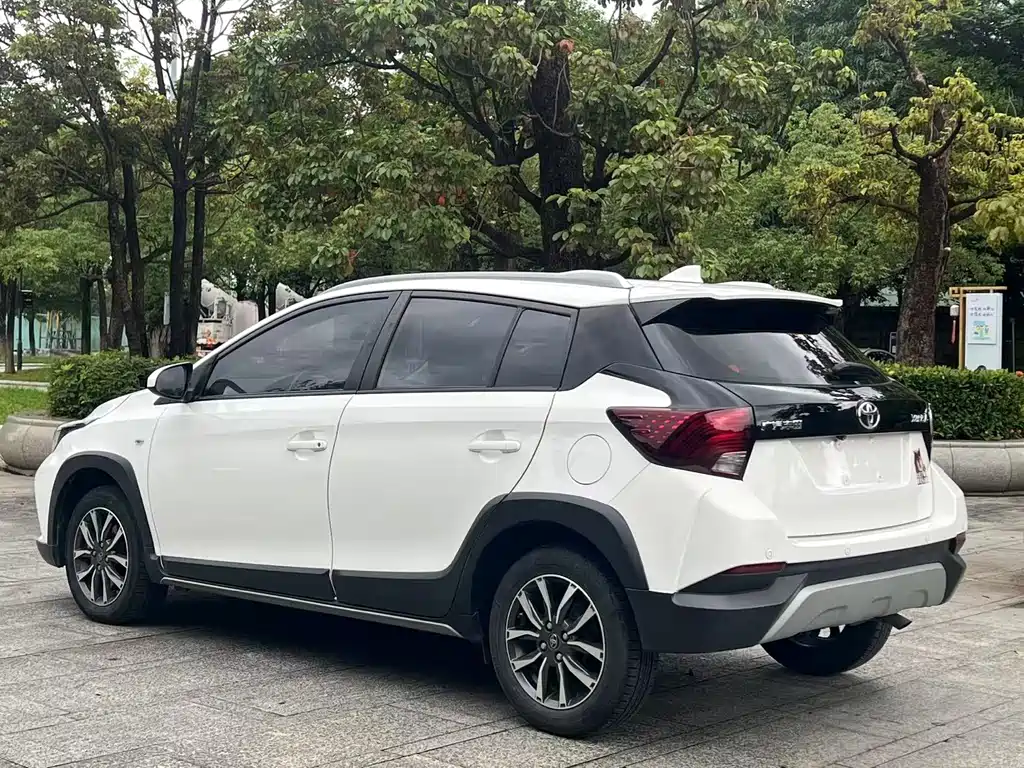 TOYOTA YARIS L ZHIXUAN