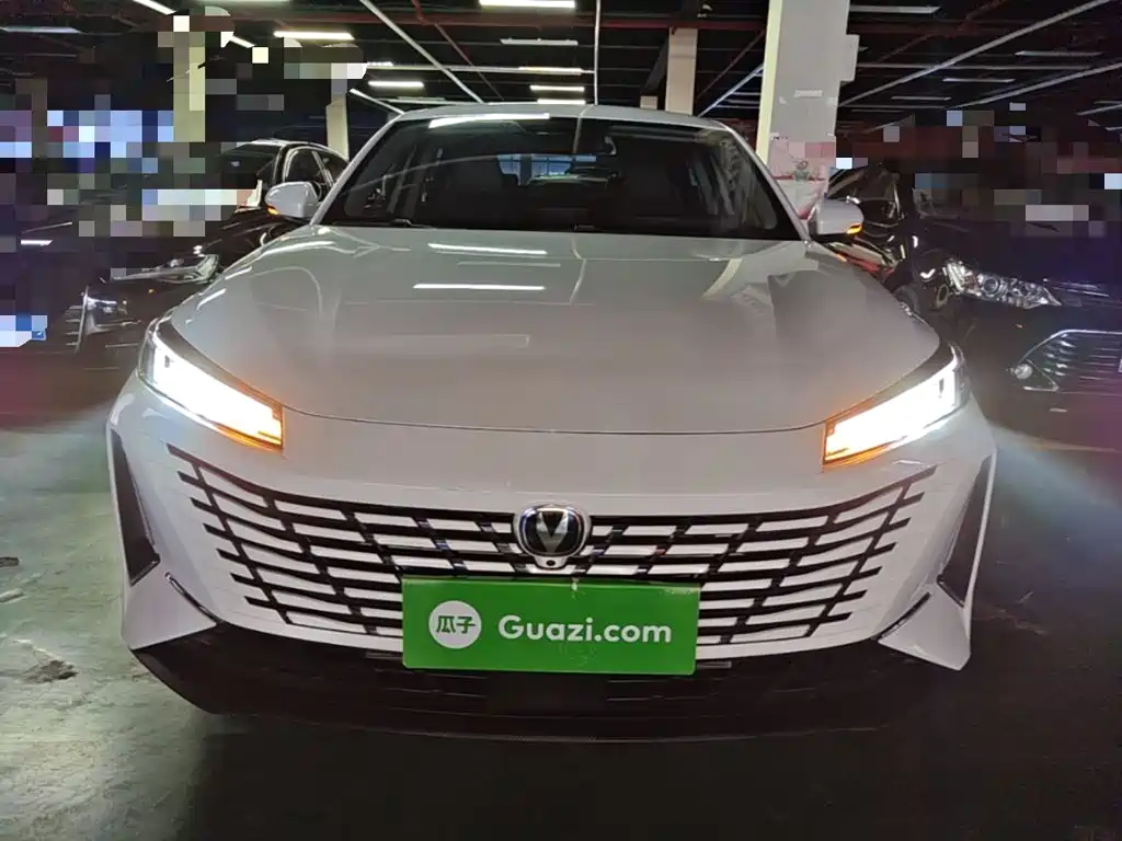 Changan Eado — миниатюра 3