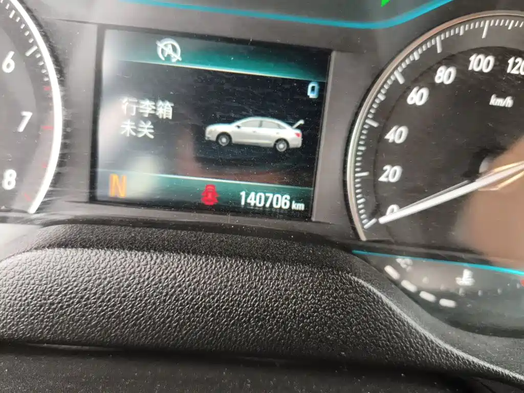 Buick Excelle — миниатюра 9