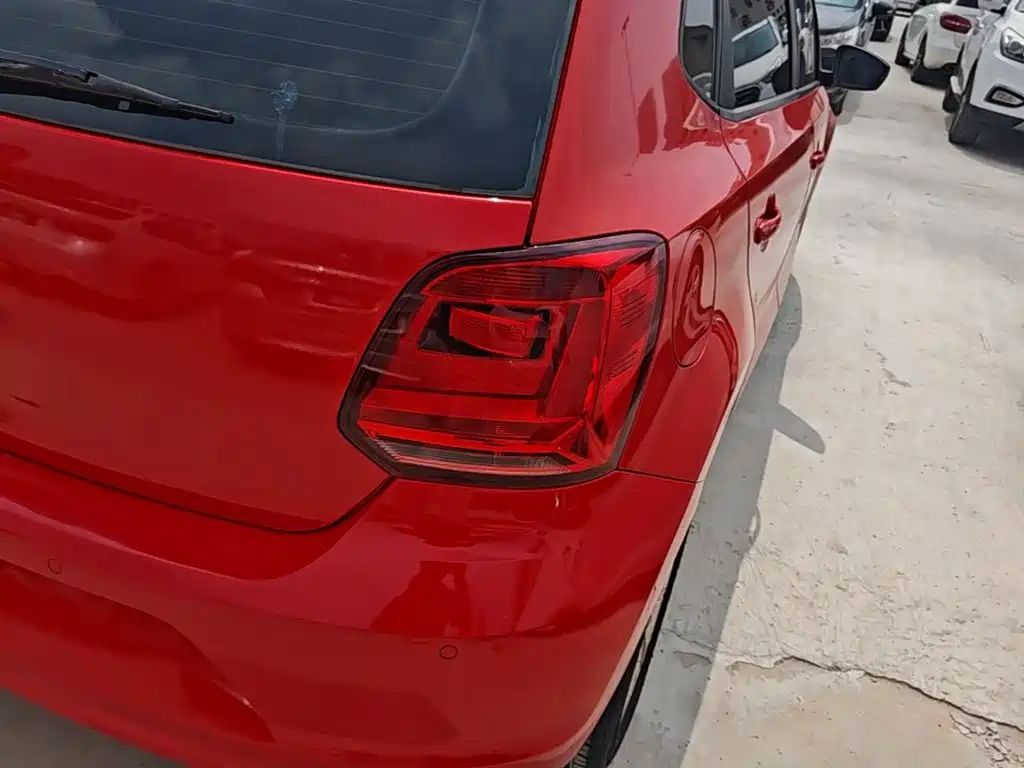 Volkswagen Polo — миниатюра 8