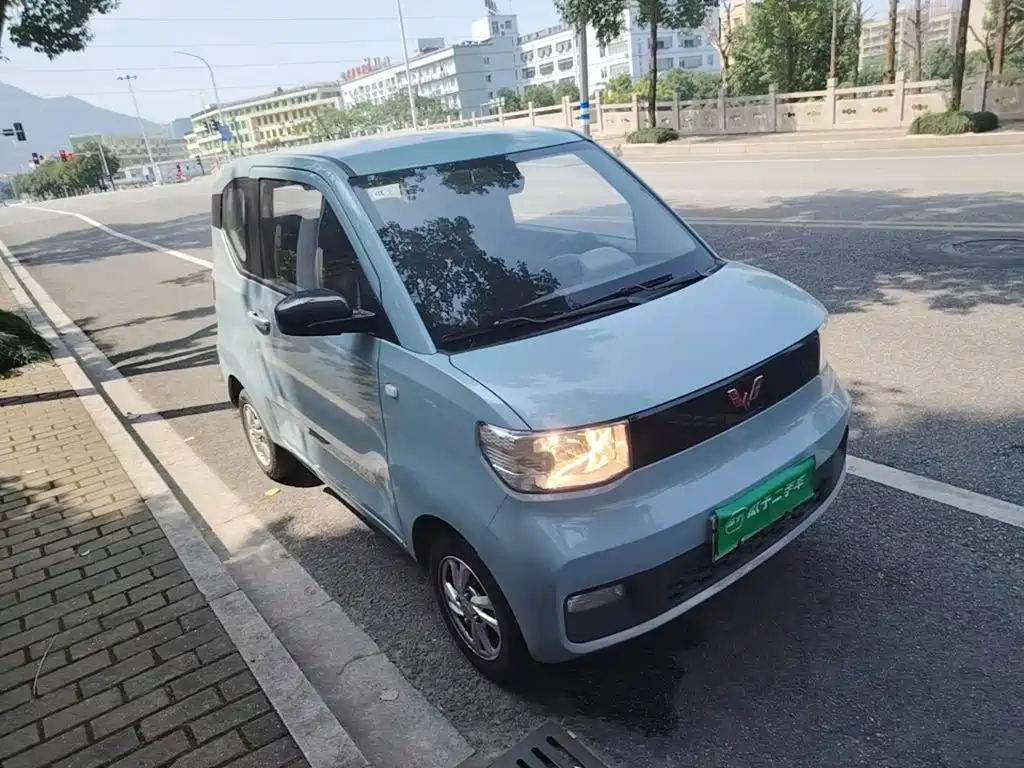 Wuling MINIEV — миниатюра 4