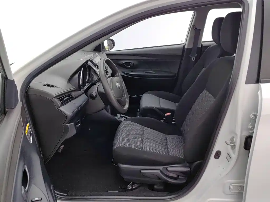 Toyota Vios — миниатюра 10