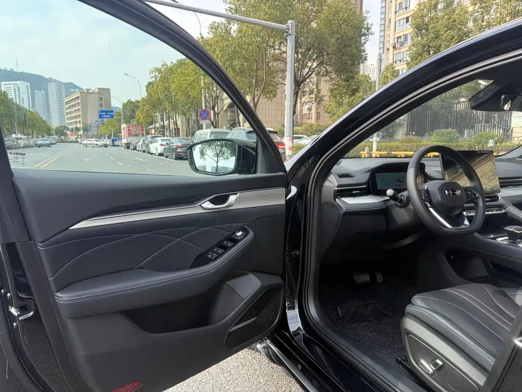 GEELY AUTOMOBILE XINGRUI