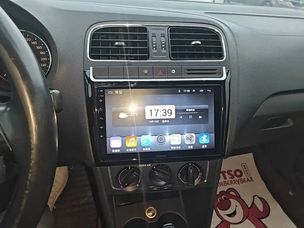 Volkswagen Polo — миниатюра 13