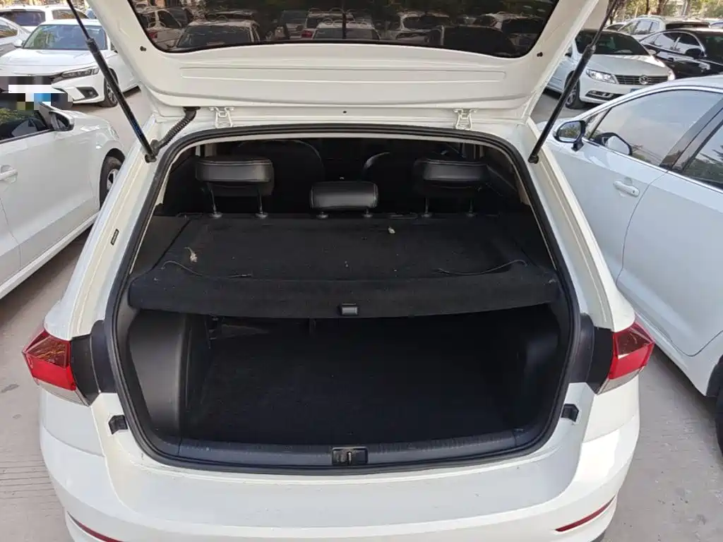 Skoda Rapid Spaceback — миниатюра 19