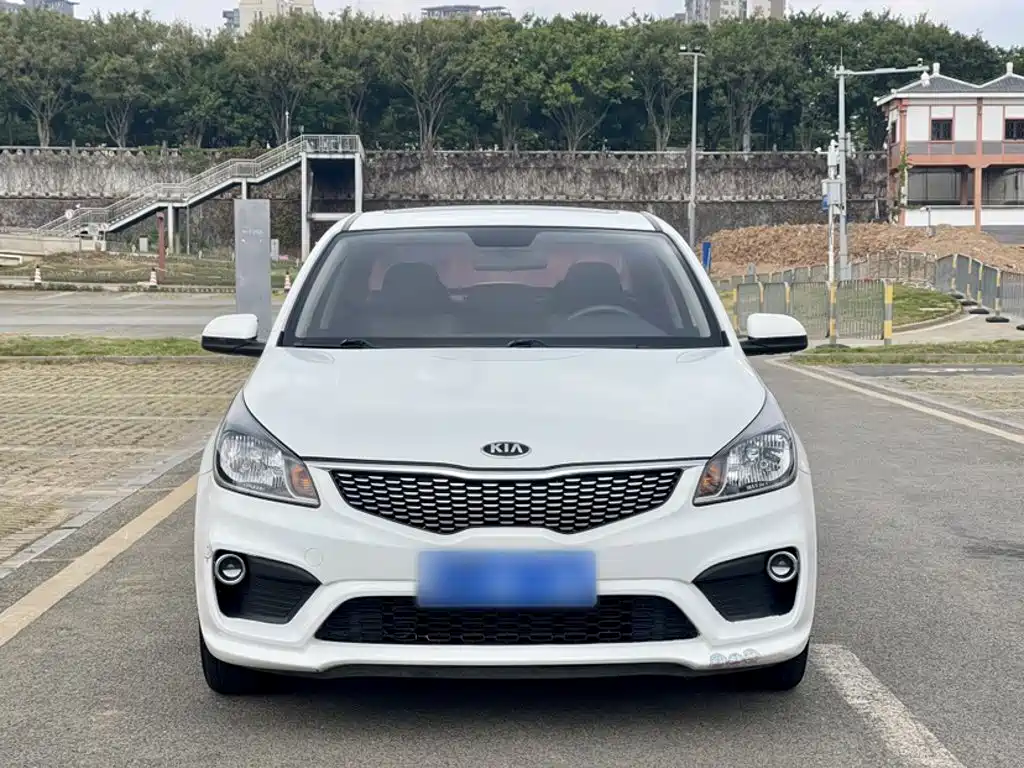 Kia K2 — миниатюра 3