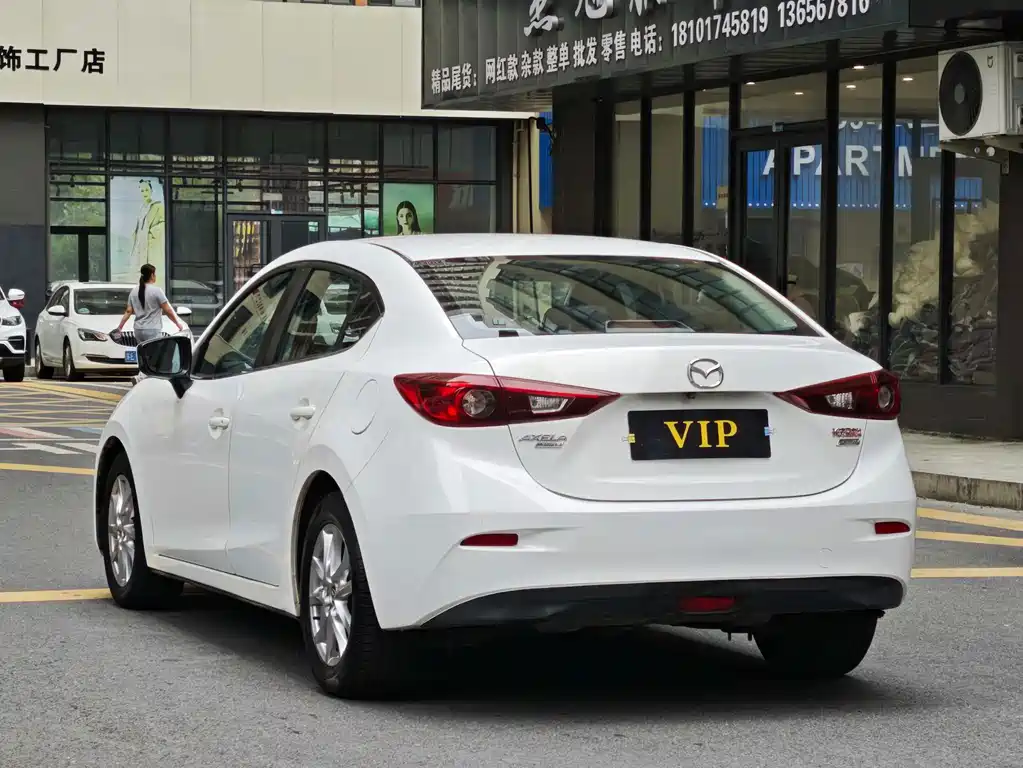 Mazda 3 Axela — миниатюра 7