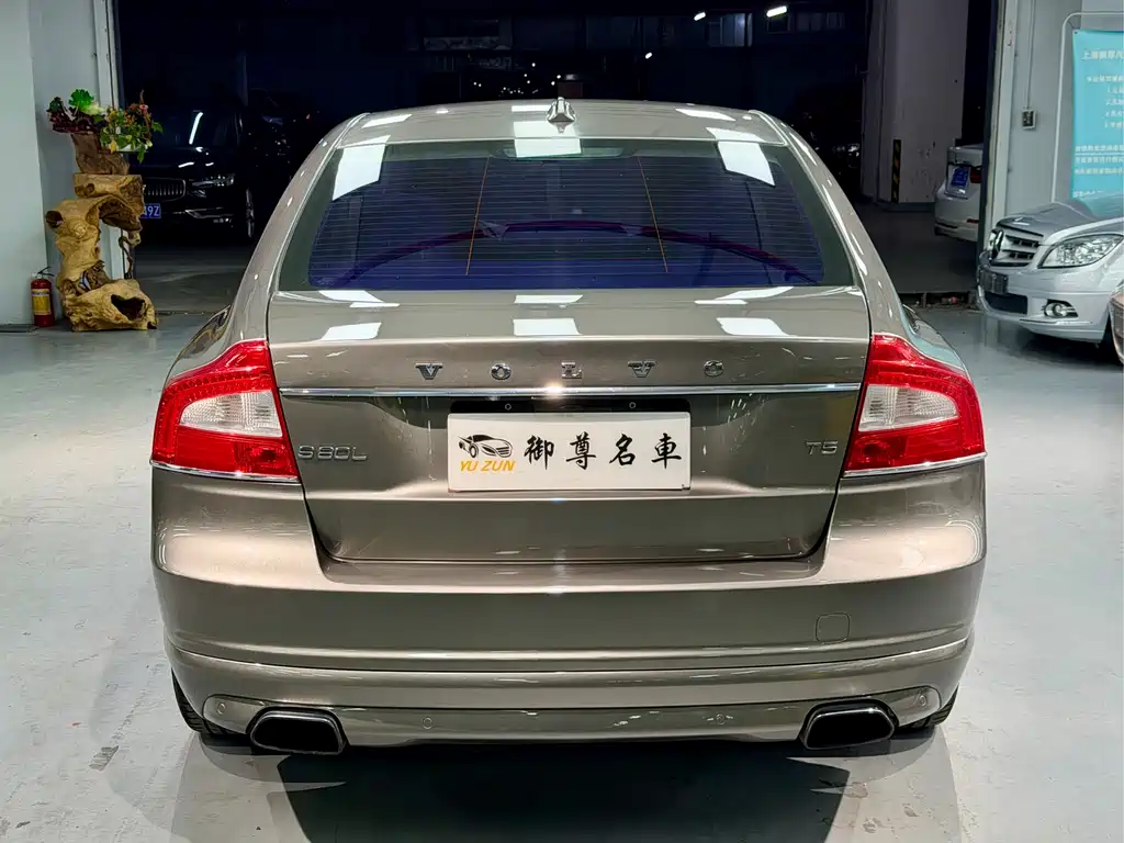 Volvo S80L 2014 2.0T T5